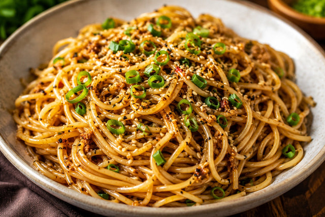 🍜 Sesame Ginger Crunch Garlic Noodles – SPQRSeasonings